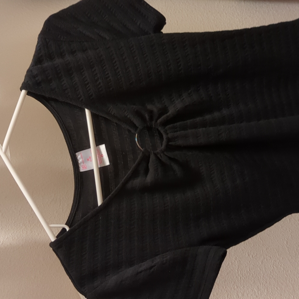 black ring top